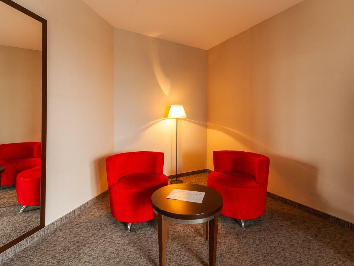 Apartament Hotelowy Delux W Kolobrzegu Ul Kosciuszki 16 Pobyt 7 Nocy 20 Procent Rabatu ,4 Dni 10 Procent Rabatu Екстериор снимка